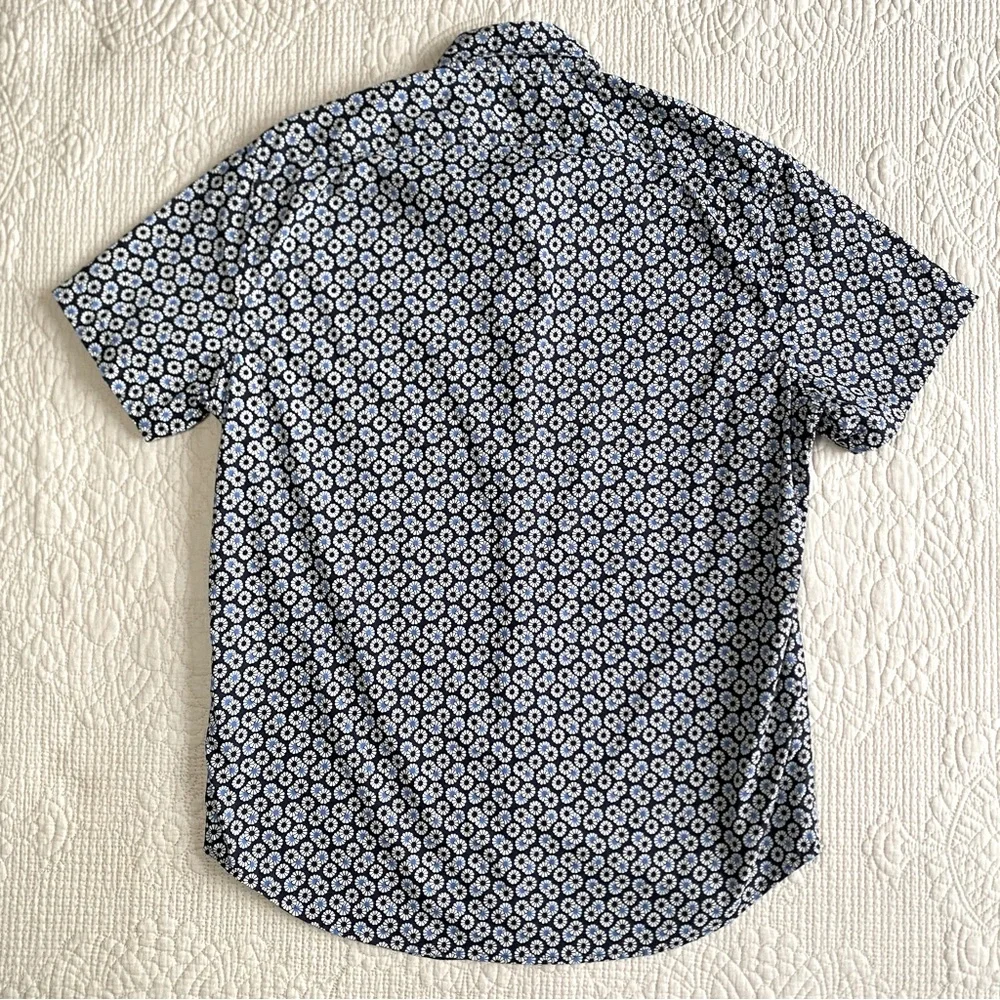 J. CREW Men’s Blue Floral Classic Flex Washed Button Up Short Sleeve Shirt Mediu